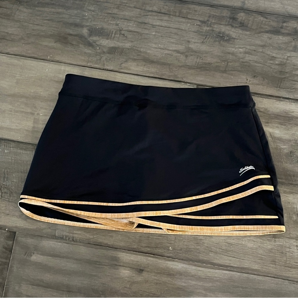 Sofibella Black Layered Skort - Size Large